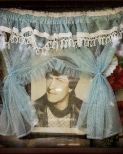 Ye Photograph, remain eternal as a memorial of me!, Iran, Qazvin, 2005                                      